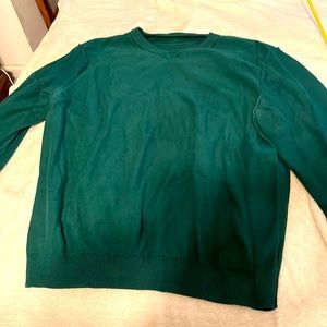 Men's XL Vneck sweater